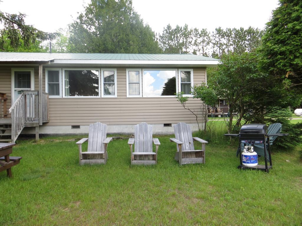 Bondi Village Cottage Resort Lake of Bays Luaran gambar