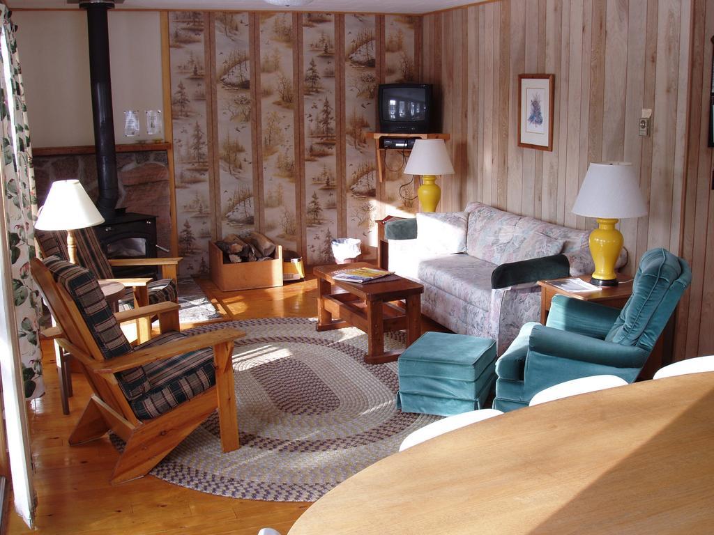 Bondi Village Cottage Resort Lake of Bays Luaran gambar