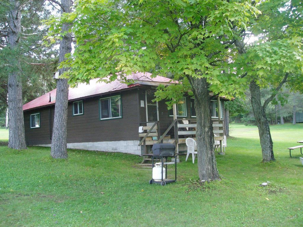 Bondi Village Cottage Resort Lake of Bays Luaran gambar